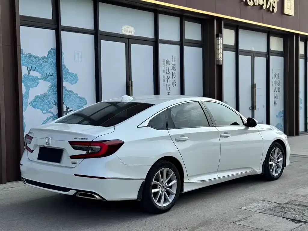 Honda Accord 2023 из CN, фото 8