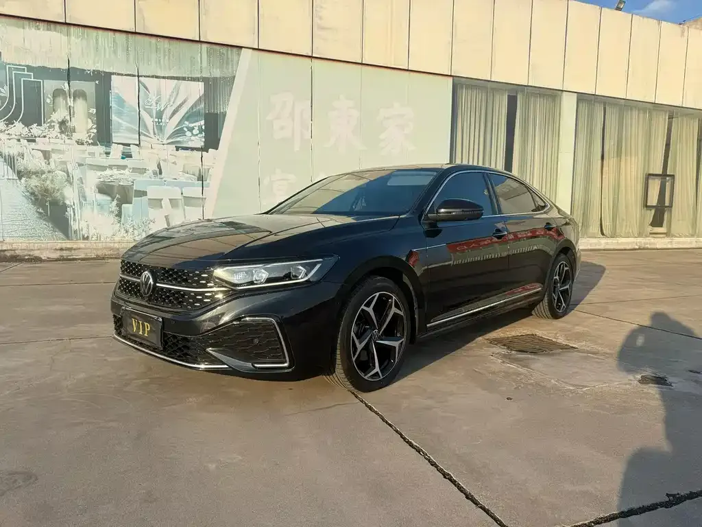 Volkswagen Passat 2023 из CN, фото 1