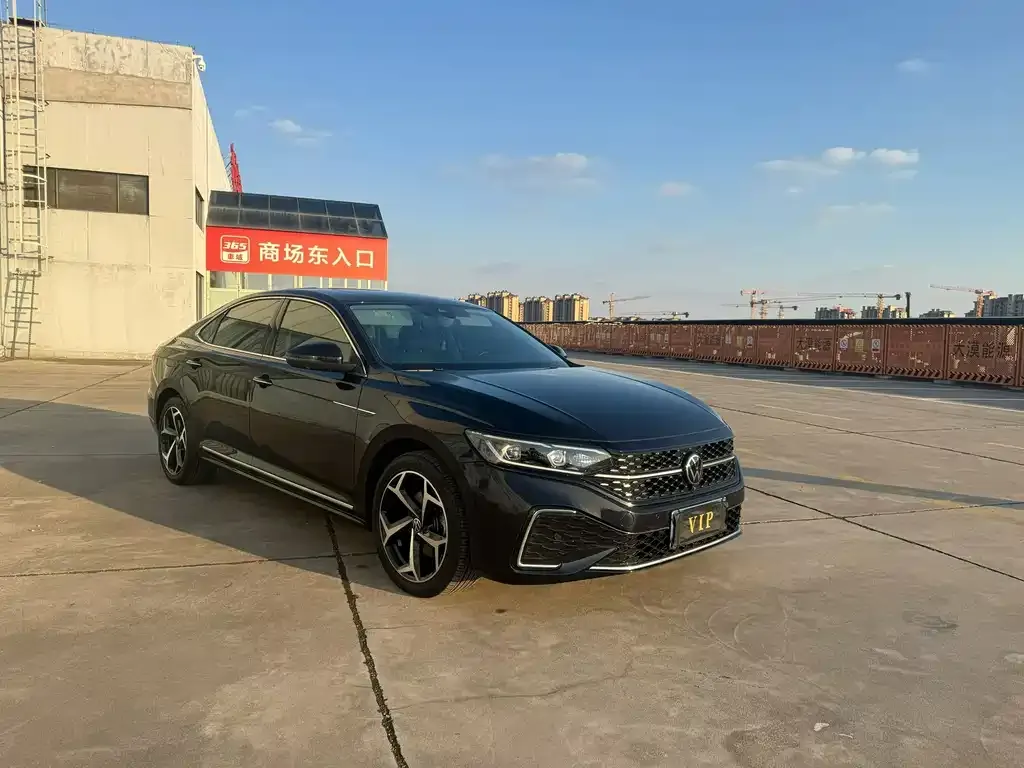 Volkswagen Passat 2023 из CN, фото 7