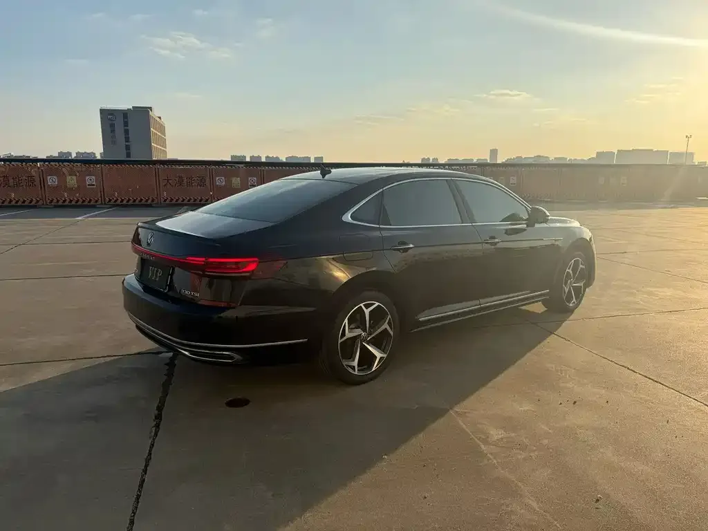 Volkswagen Passat 2023 из CN, фото 5