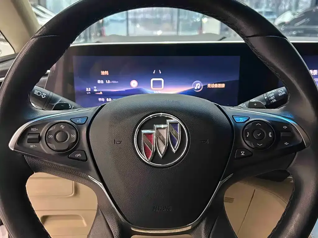 Buick GL8 2023 из CN, фото 9