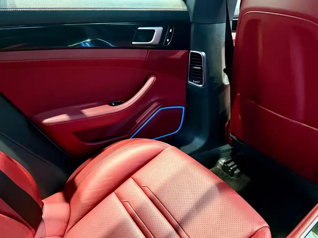 Porsche Panamera 2021 из CN, фото 3