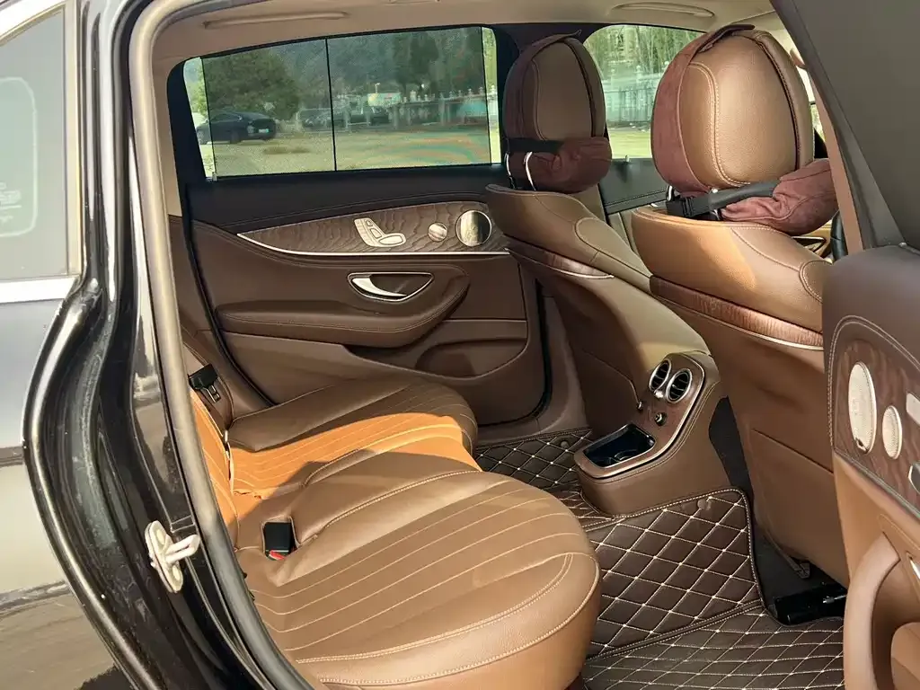 Mercedes-Benz E-Class 2023 из CN, фото 7