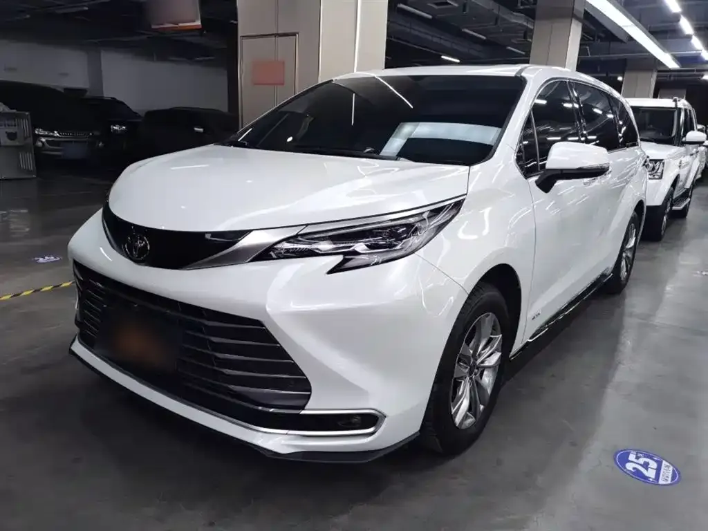 Toyota Sienna 2025 из CN, фото 9