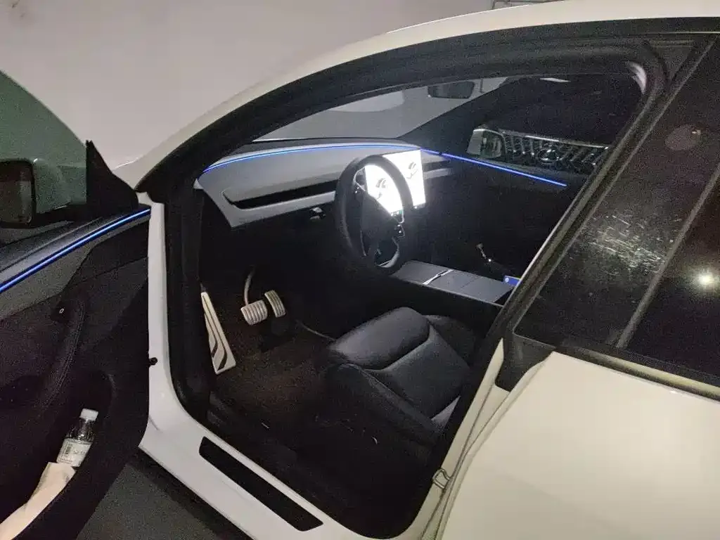 Tesla Model Y L 2025 из CN, фото 7