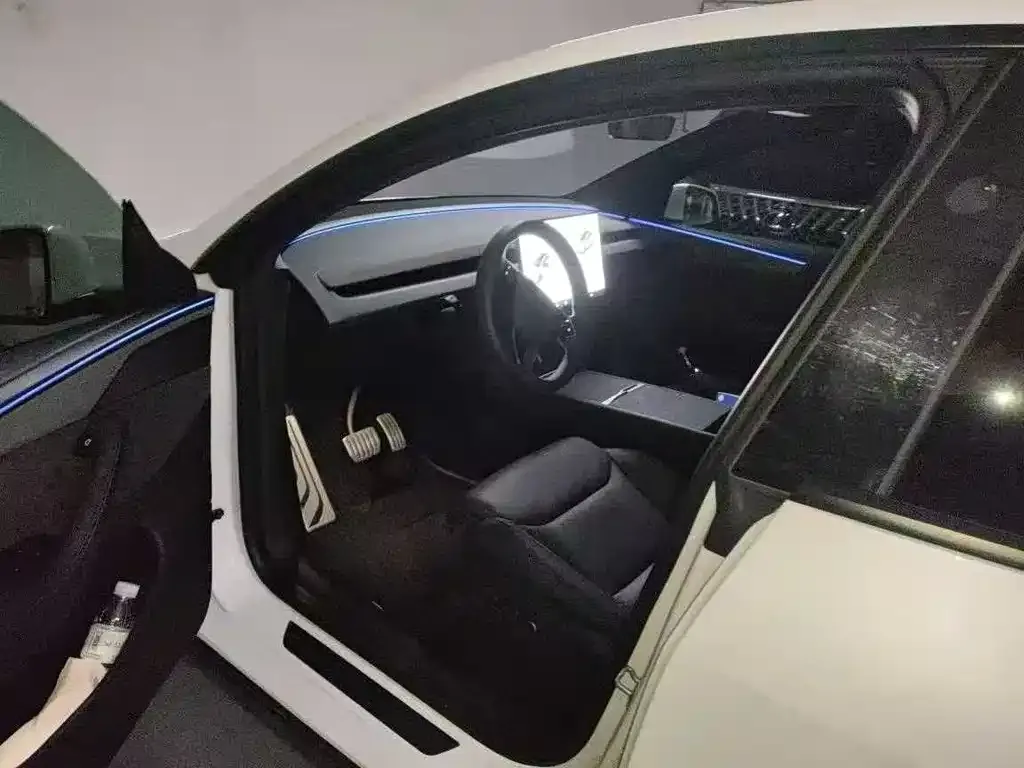 Tesla Model Y L 2025 из CN, фото 6