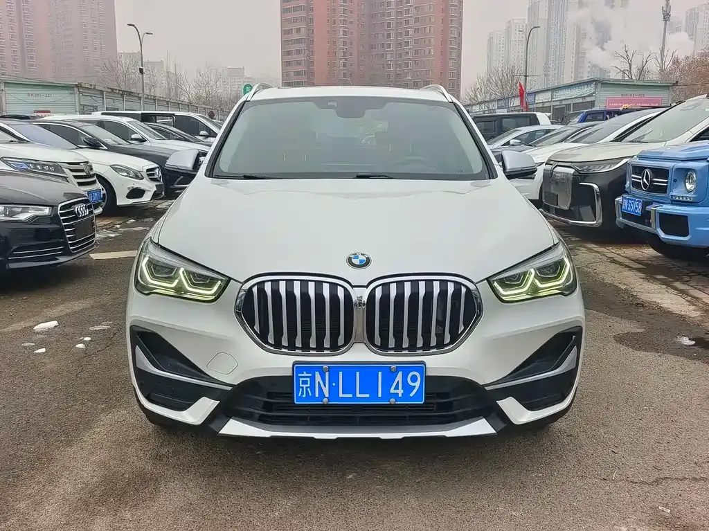 BMW X1 — фото 10