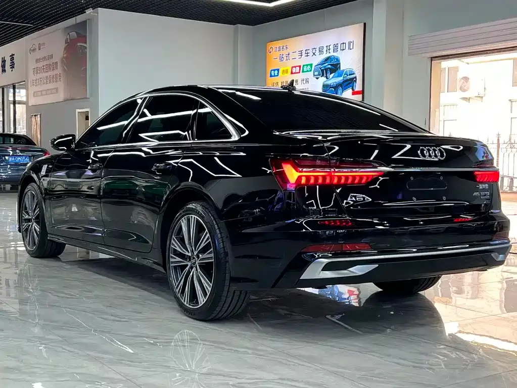 Audi A6L — фото 8
