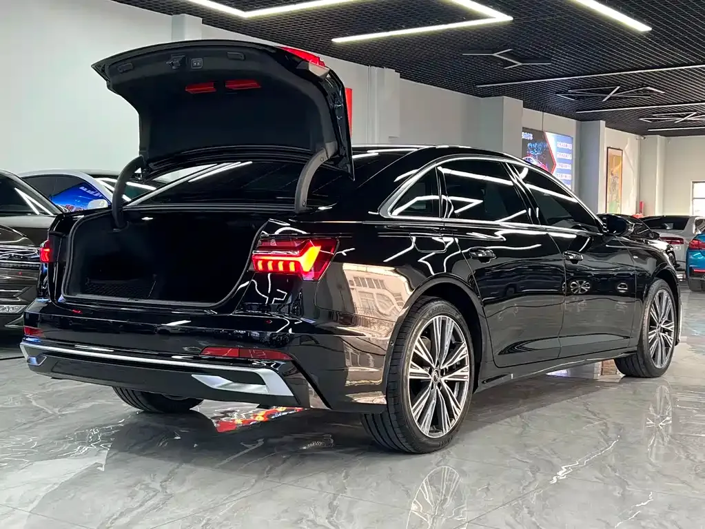 Audi A6L — фото 4