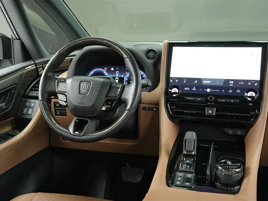 Toyota Vellfire 2024 из CN, фото 9