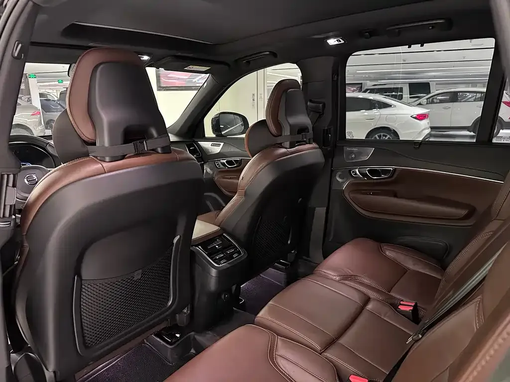 Volvo XC90 2021 из CN, фото 2