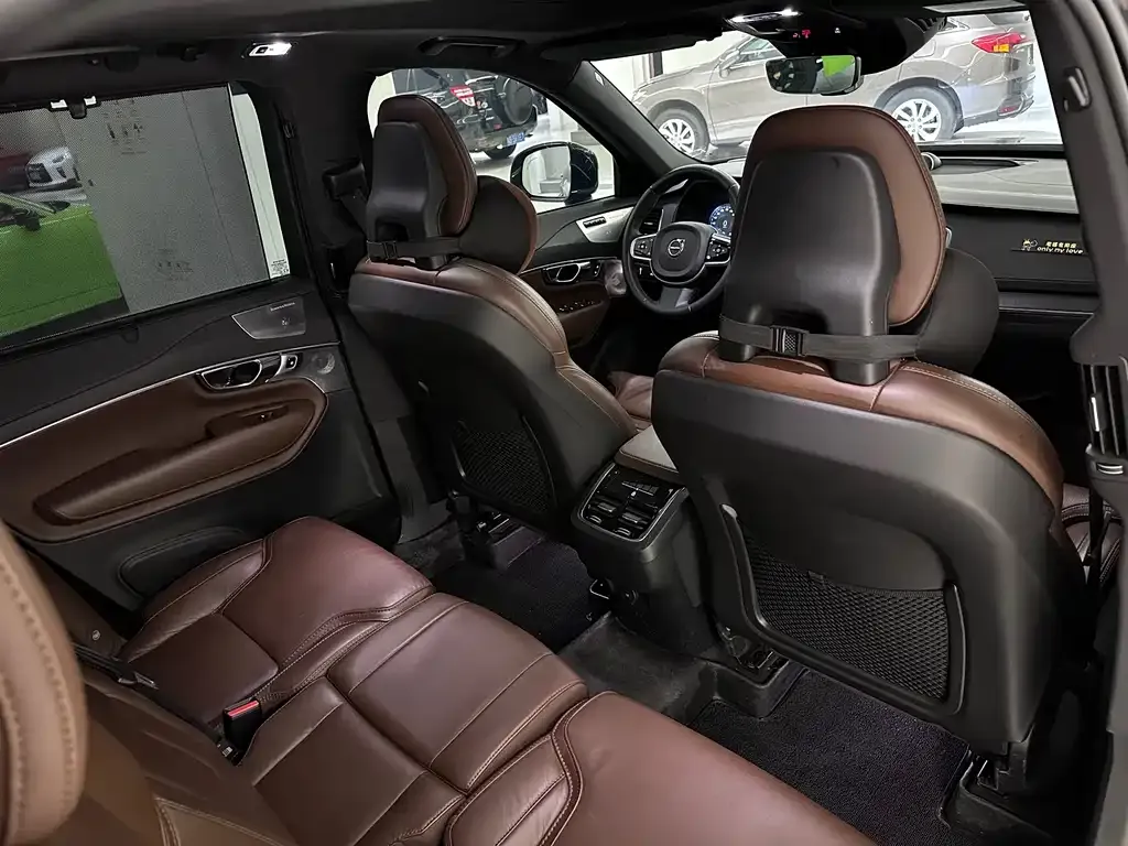 Volvo XC90 2021 из CN, фото 5