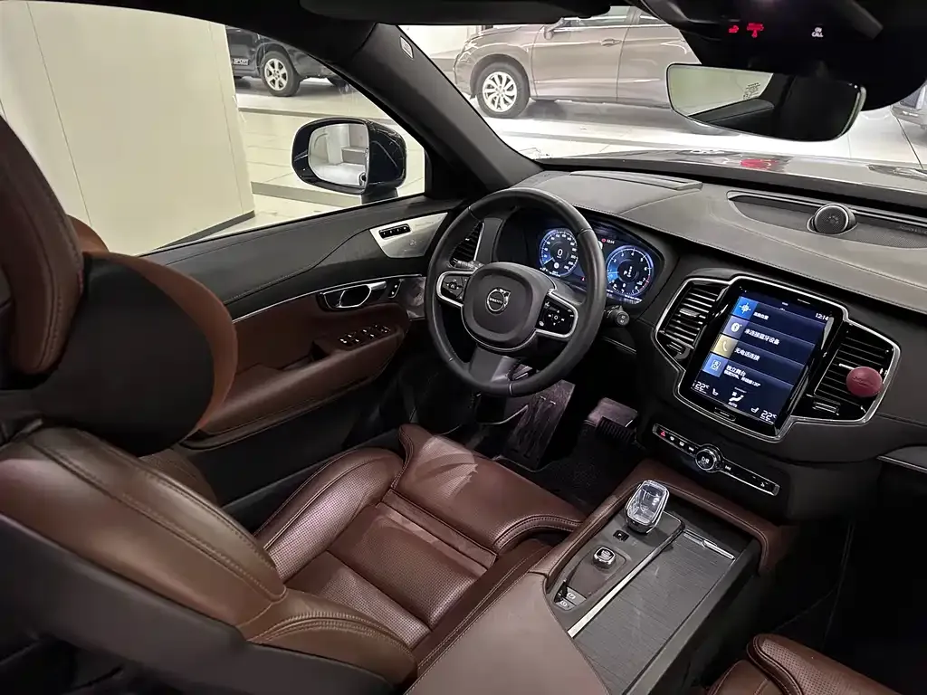 Volvo XC90 2021 из CN, фото 4
