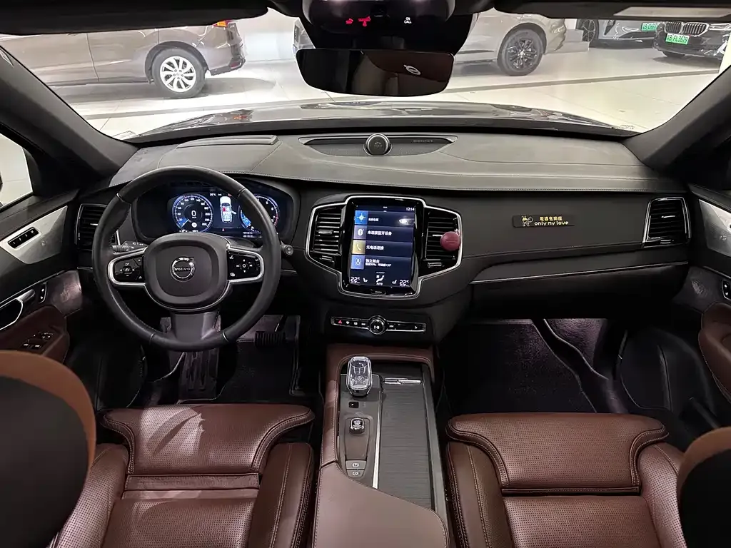 Volvo XC90 2021 из CN, фото 8