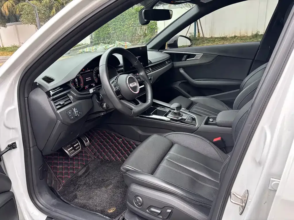 Audi A4L 2023 из CN, фото 7