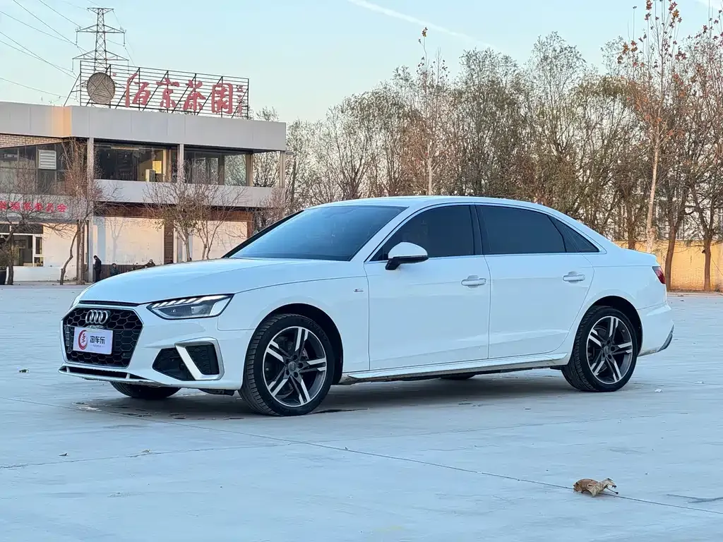 Audi A4L 2021 из CN, фото 1