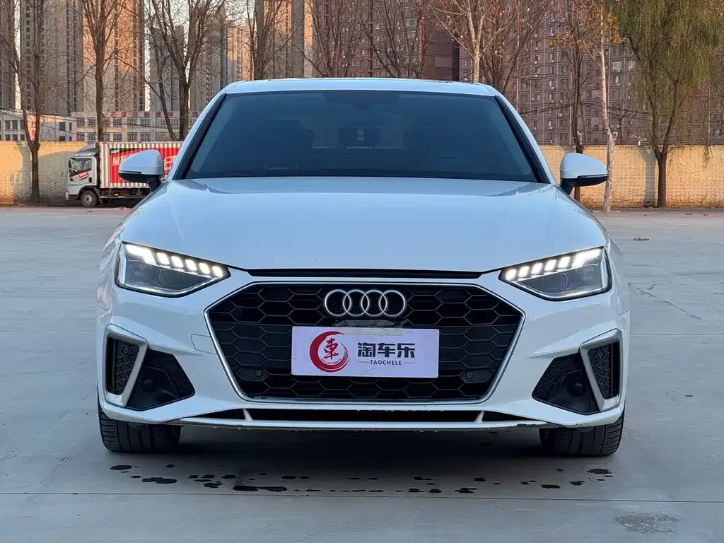 Audi A4L 2021 из CN, фото 2