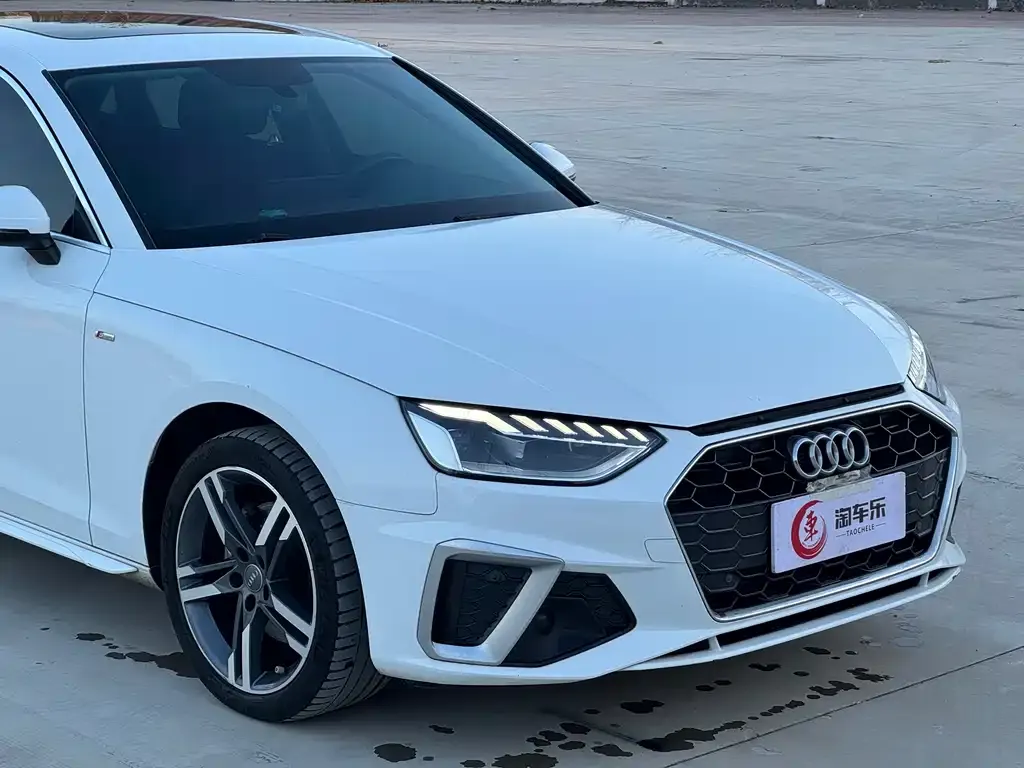 Audi A4L 2021 из CN, фото 4