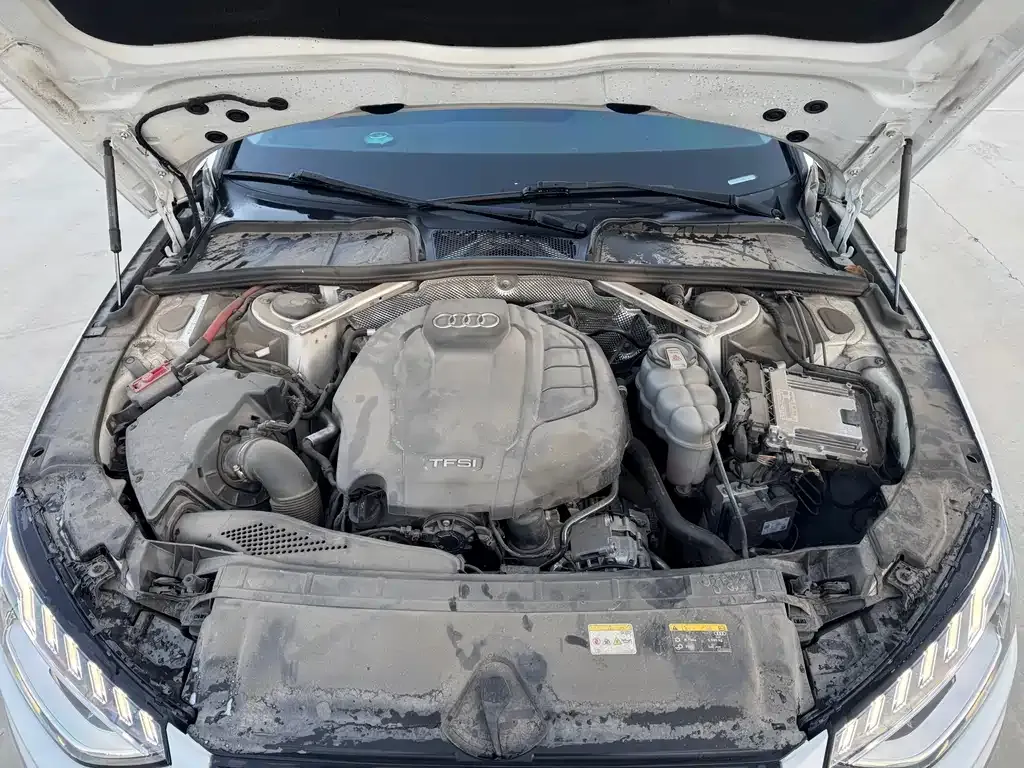 Audi A4L 2021 из CN, фото 6