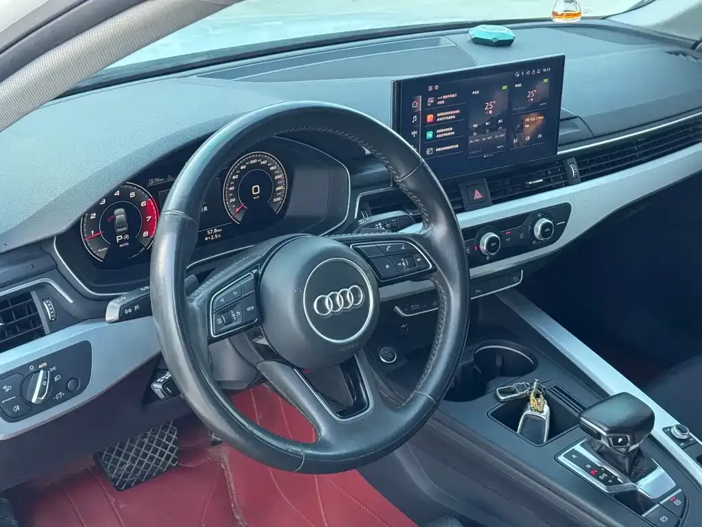 Audi A4L 2021 из CN, фото 8