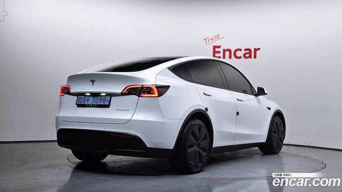 Tesla Model Y 2021 из KR, фото 3
