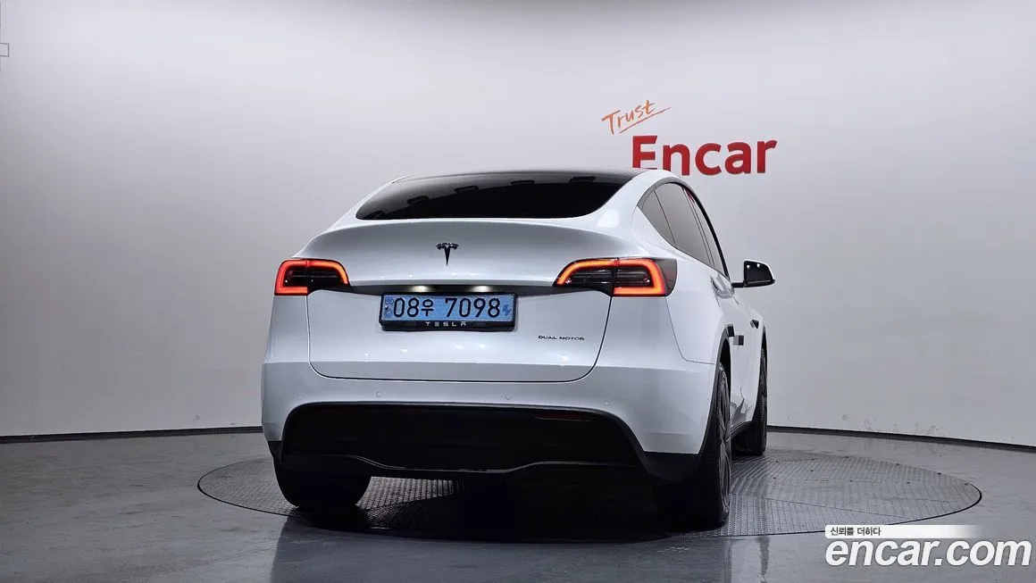 Tesla Model Y 2021 из KR, фото 6