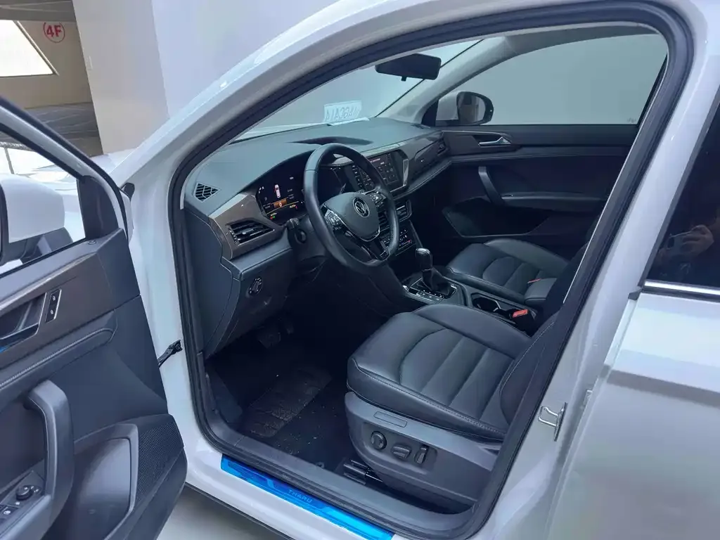 Volkswagen Tharu 2022 из CN, фото 4