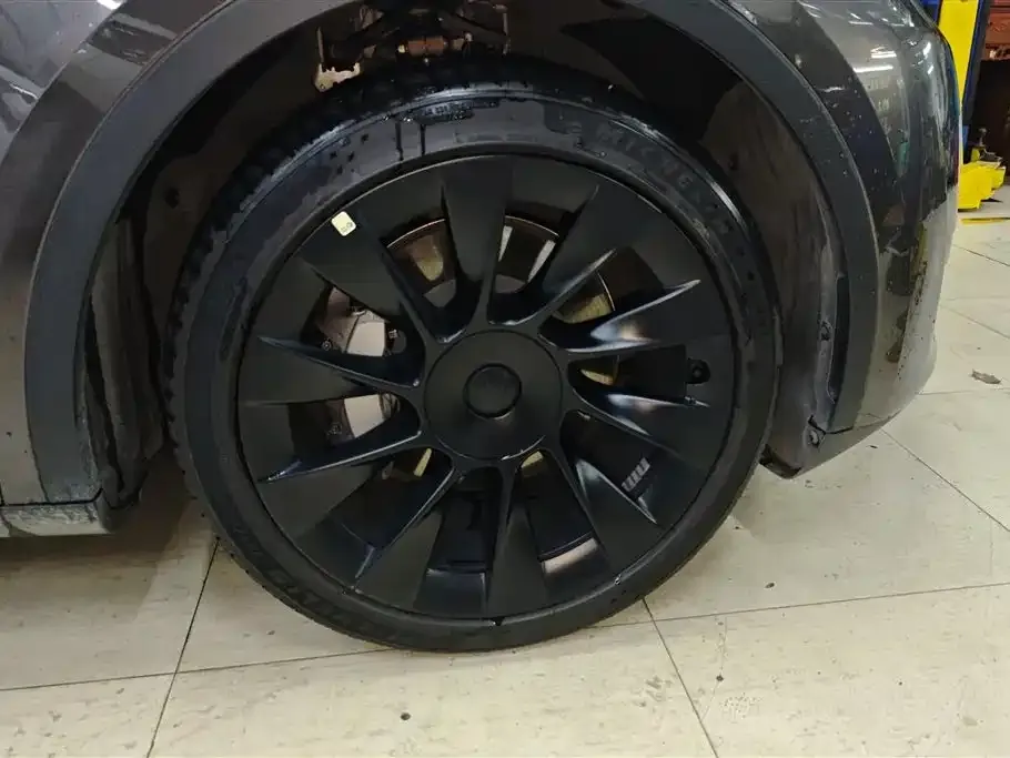 Tesla Model Y 2024 из CN, фото 10