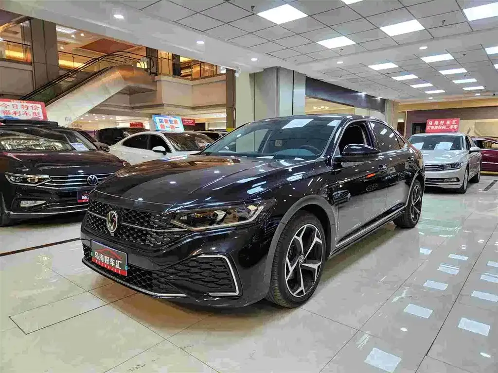Volkswagen Passat 2022 из CN, фото 1