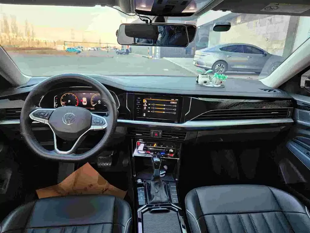 Volkswagen Passat 2022 из CN, фото 10