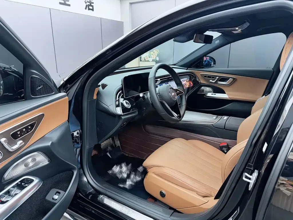 Mercedes-Benz E-Class 2025 из CN, фото 3