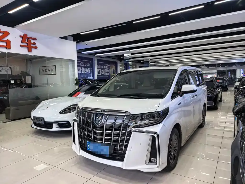 Toyota Alphard 2022 из CN, фото 1