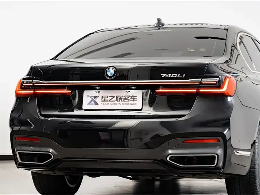 BMW 7 Series 2022 из CN, фото 9