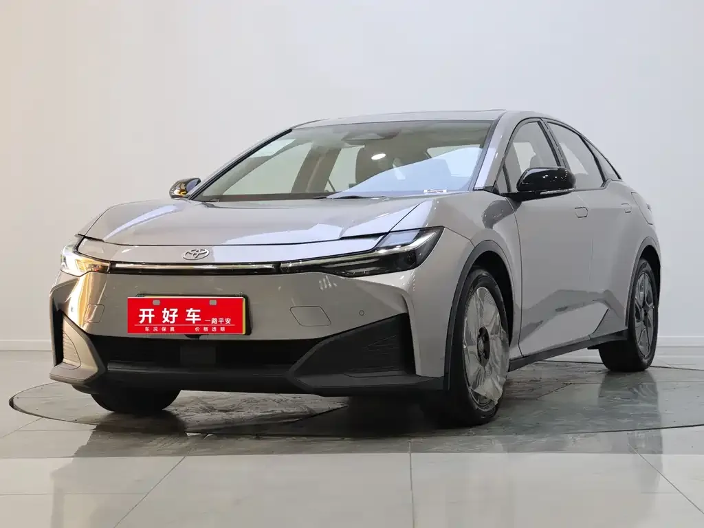 Toyota bZ3 2025 из CN, фото 1