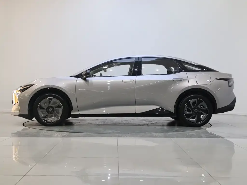 Toyota bZ3 2025 из CN, фото 3