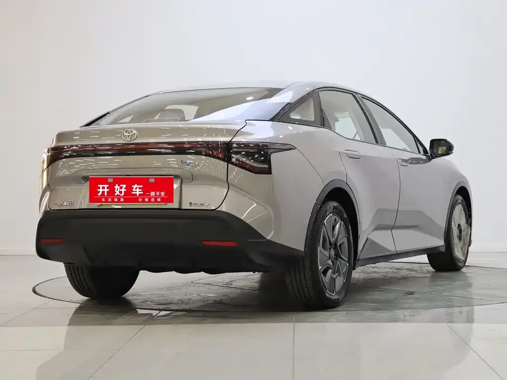 Toyota bZ3 2025 из CN, фото 2