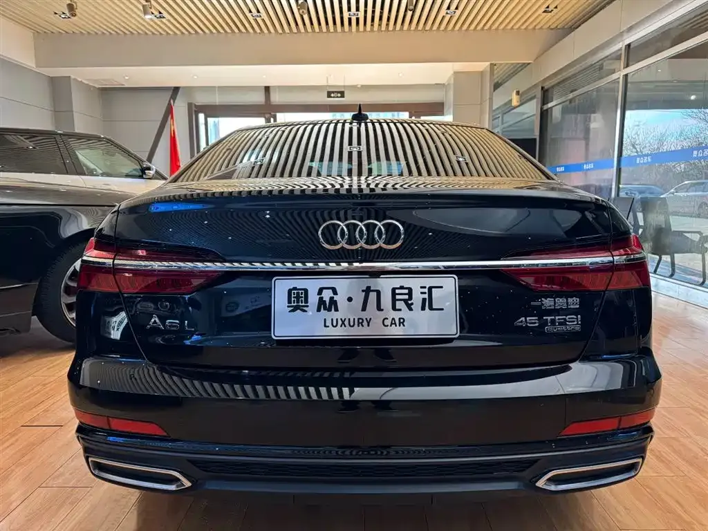 Audi A6L — фото 9