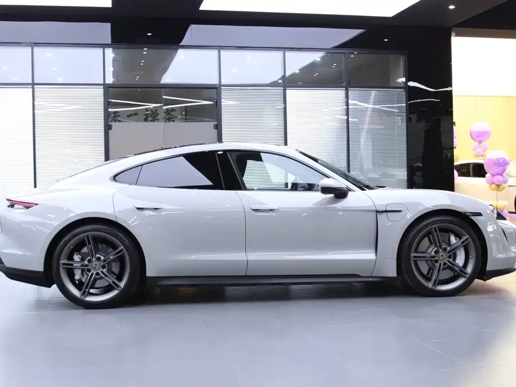 Porsche Taycan 2021 из CN, фото 3