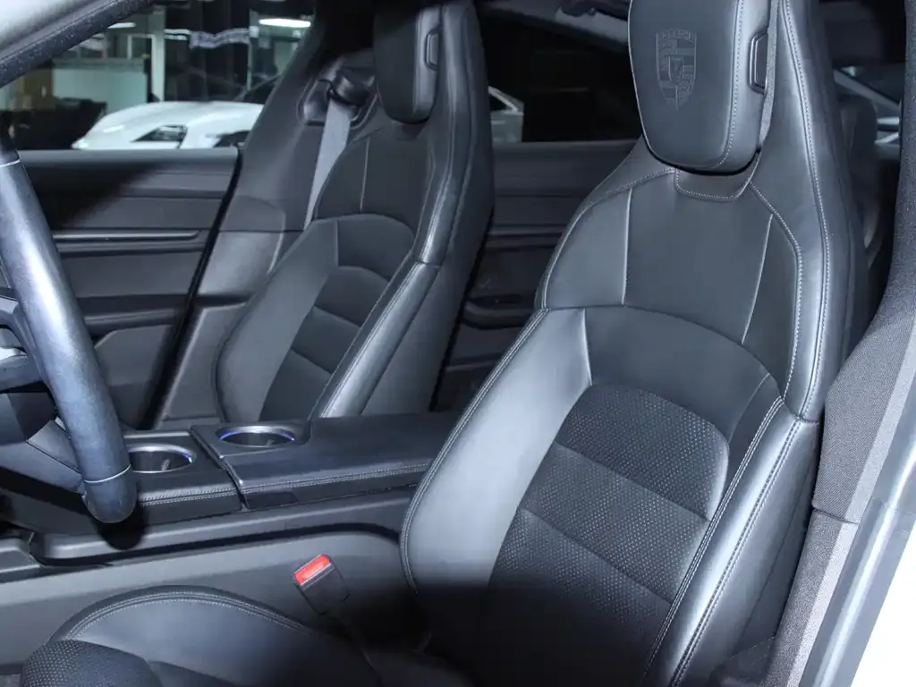 Porsche Taycan 2021 из CN, фото 8