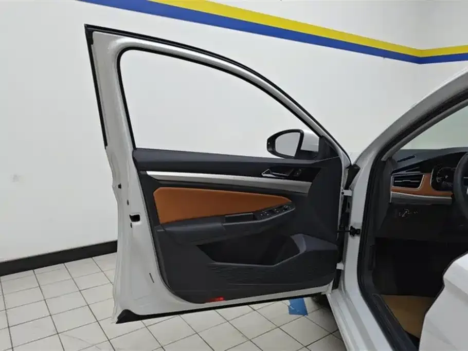 Volkswagen Bora 2024 из CN, фото 2