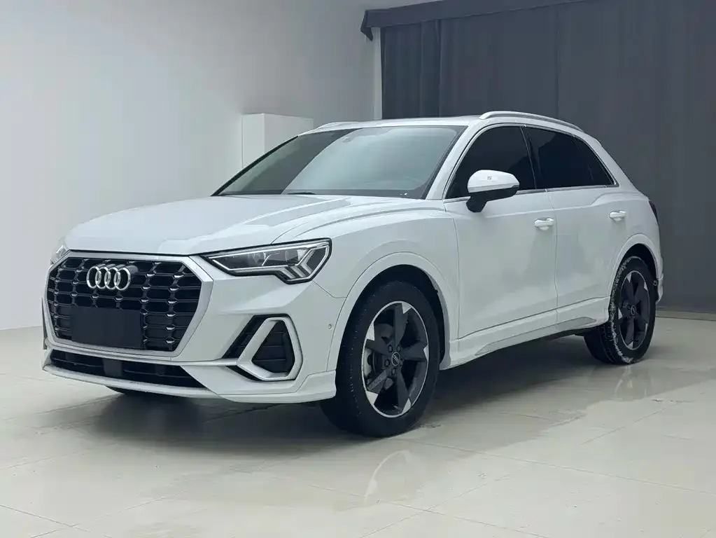 Audi Q3 2022 из CN, фото 1