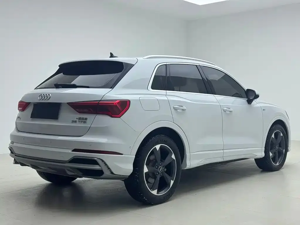 Audi Q3 2022 из CN, фото 7