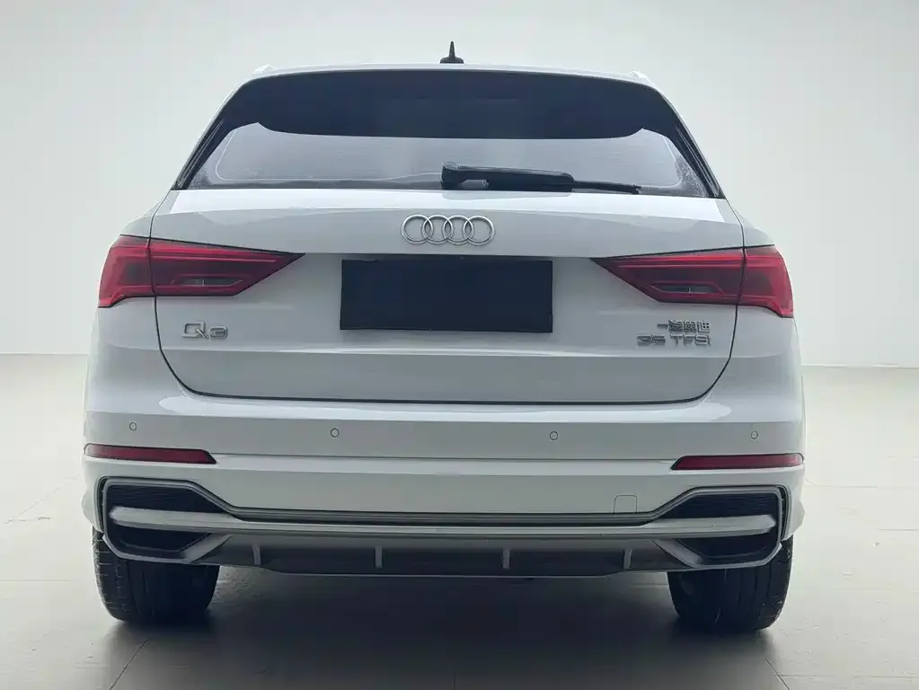 Audi Q3 2022 из CN, фото 3