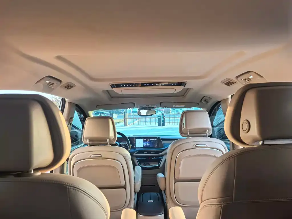 Buick GL8 Hybrid 2025 из CN, фото 5