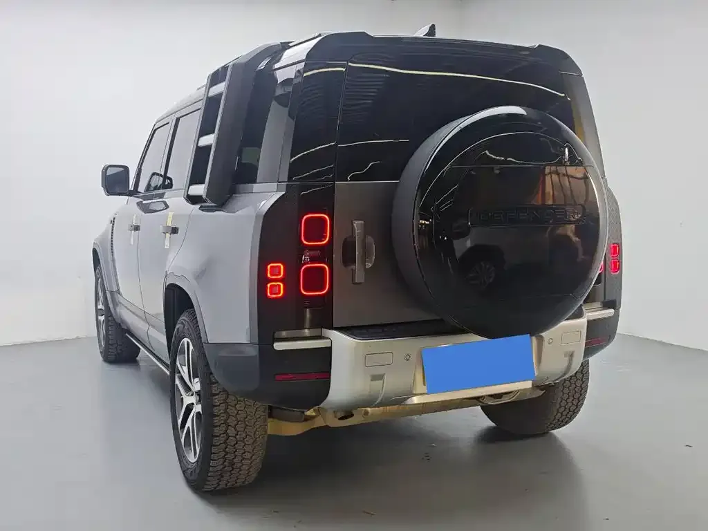 Land Rover Defender 2023 из CN, фото 7