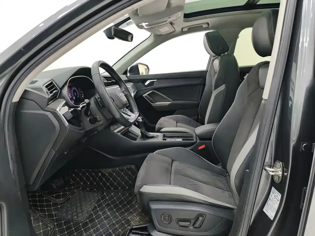 Audi Q3 2021 из CN, фото 7