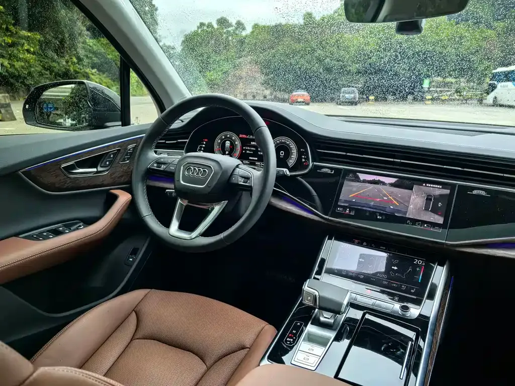 Audi Q7 2025 из CN, фото 9