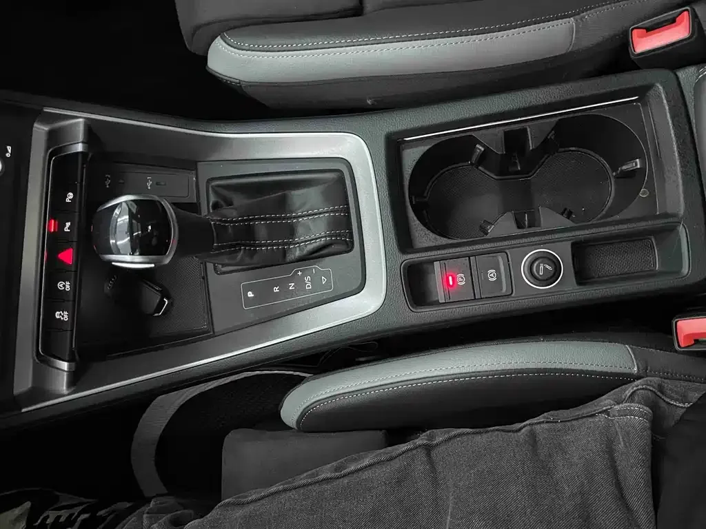Audi Q3 2022 из CN, фото 8