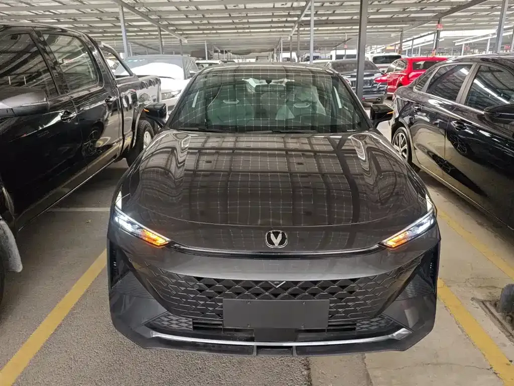 Changan UNI-V iDD 2025 из CN, фото 3