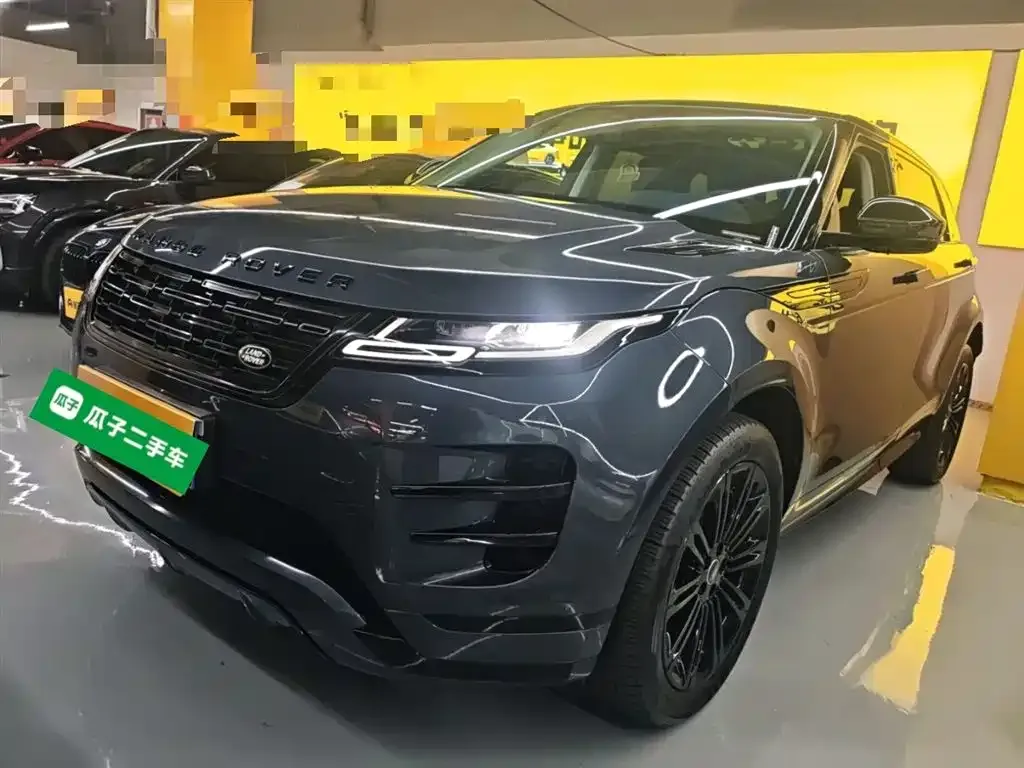 Land Rover Evoque — фото 1